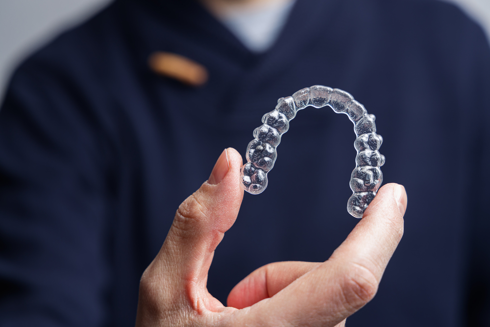 how does invisalign work