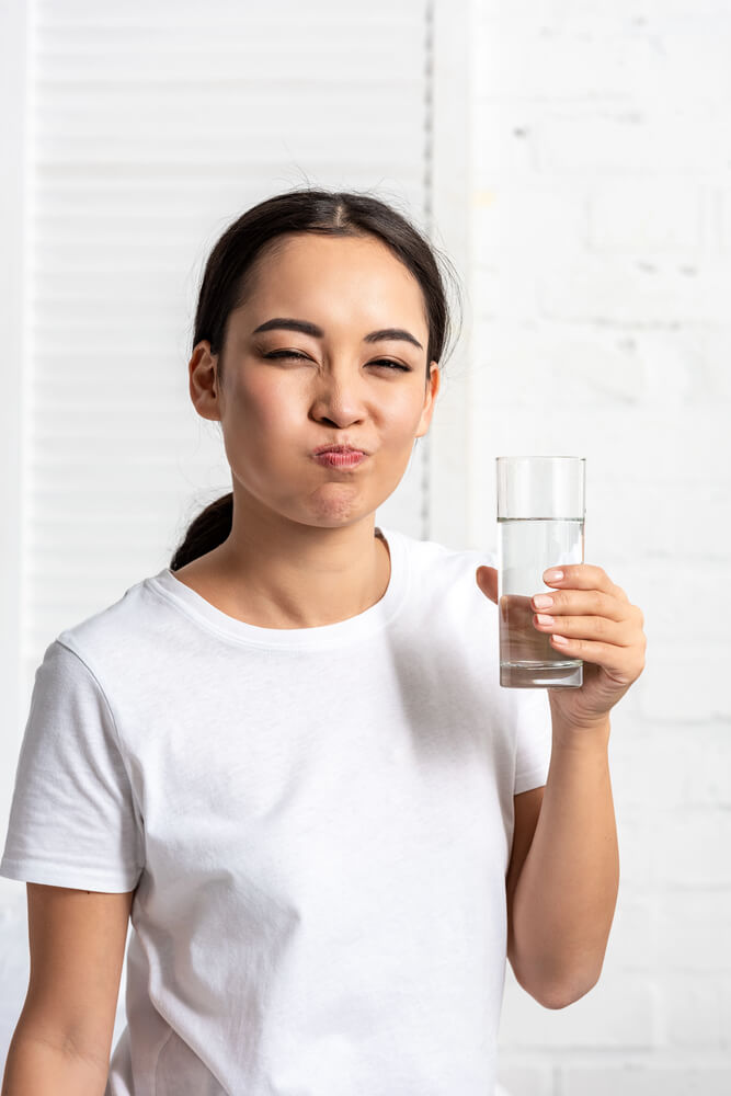 Rinsing your mouth out with salt water can help sooth irritation caused by braces.